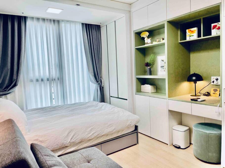 Апартаменты The Share Myeongdong High Floor & Free Gym #Subway Station 3Min #Myeongdong 10Min Сеул Экстерьер фото